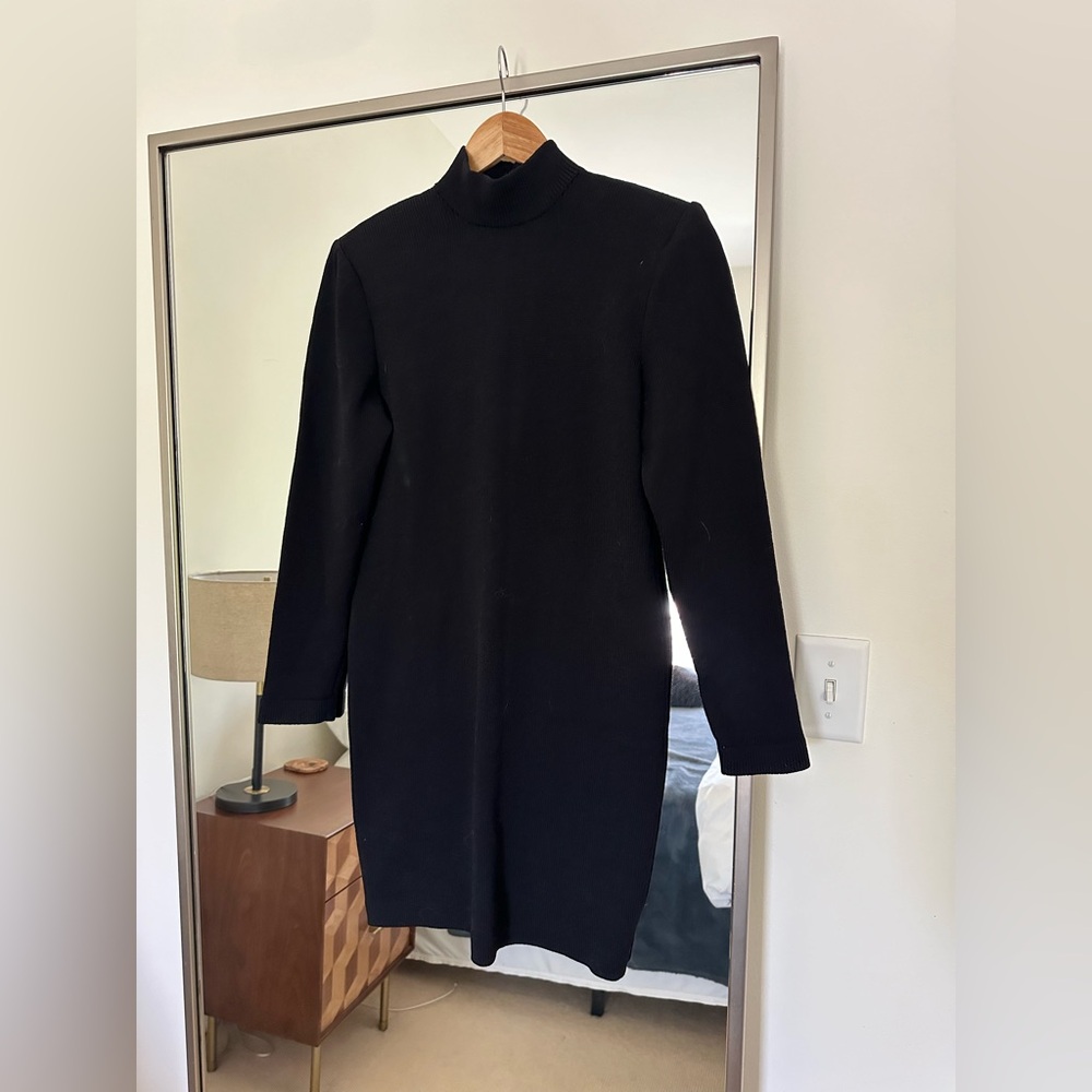 St. John Collection Black Knit Turtleneck Long Sleeve Dress in Size 2